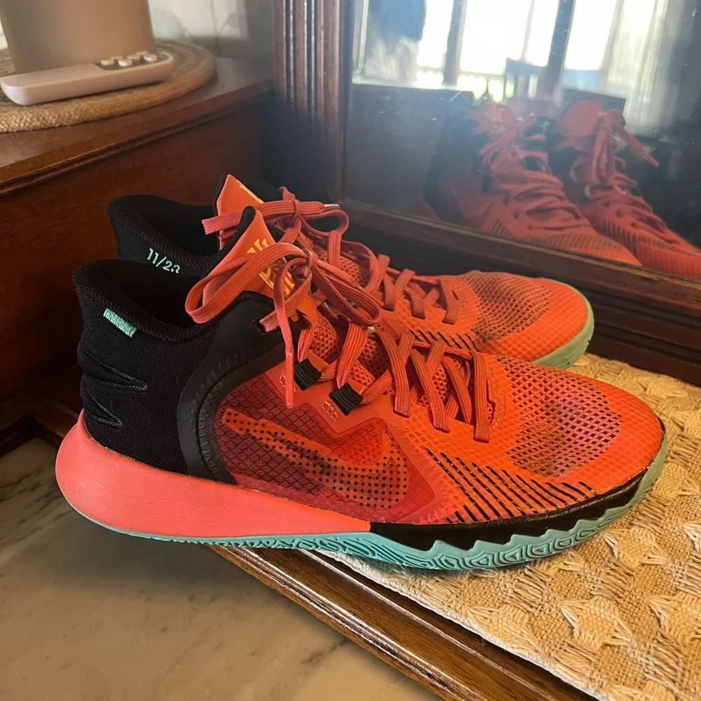 NIKE Kyrie Flytrap 5 GS Magic Ember Basketball Sneakers Orange Teal Black Sz‎ 5Y